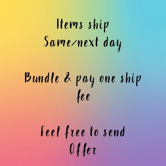 Adidas graphic t-shirt large​ - Picture 2 of 6